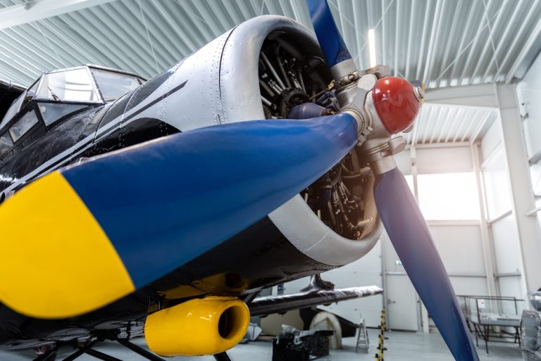 hangar aeronautique